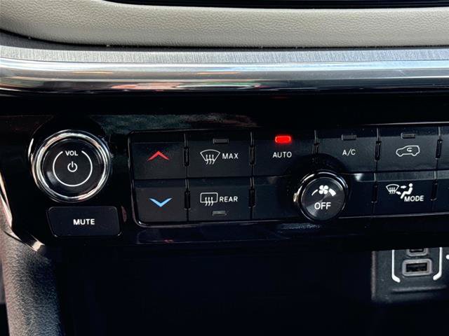 Used 2024 Jeep Compass Limited AWD/4WD image 27
