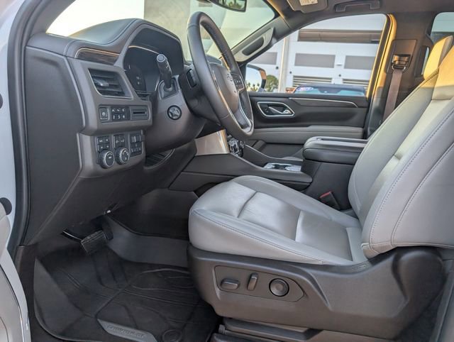 Used 2023 Chevrolet Tahoe Z71 w/ Luxury Package image 11