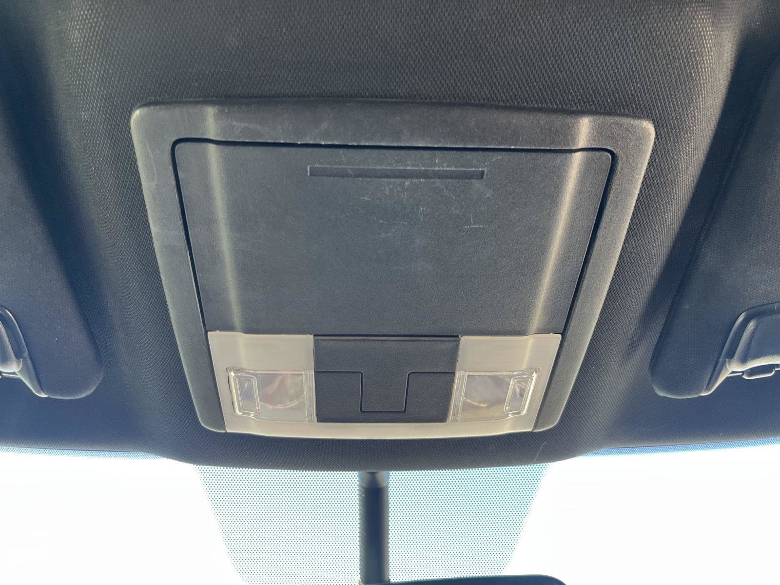 Certified 2018 Ford Explorer XLT w/ Equipment Group 201A FWD image 24