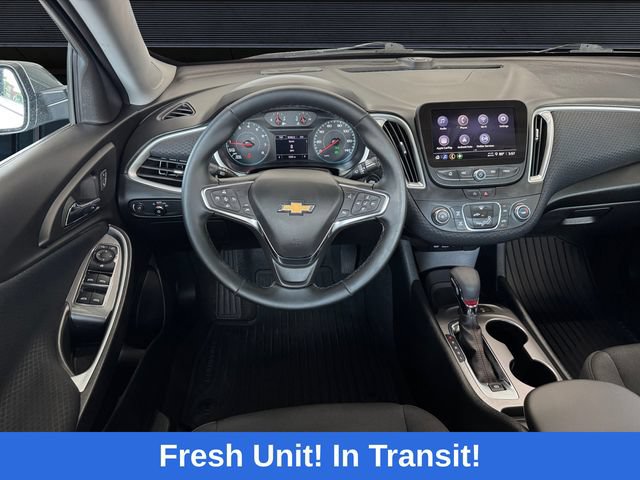 Used 2025 Chevrolet Malibu RS FWD image 12