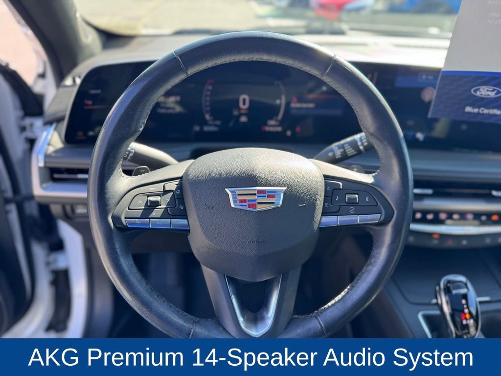 Used 2024 Cadillac XT4 Premium Luxury image 13