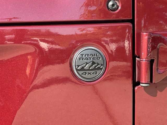 Used 2021 Jeep Wrangler Unlimited Sahara AWD/4WD image 11