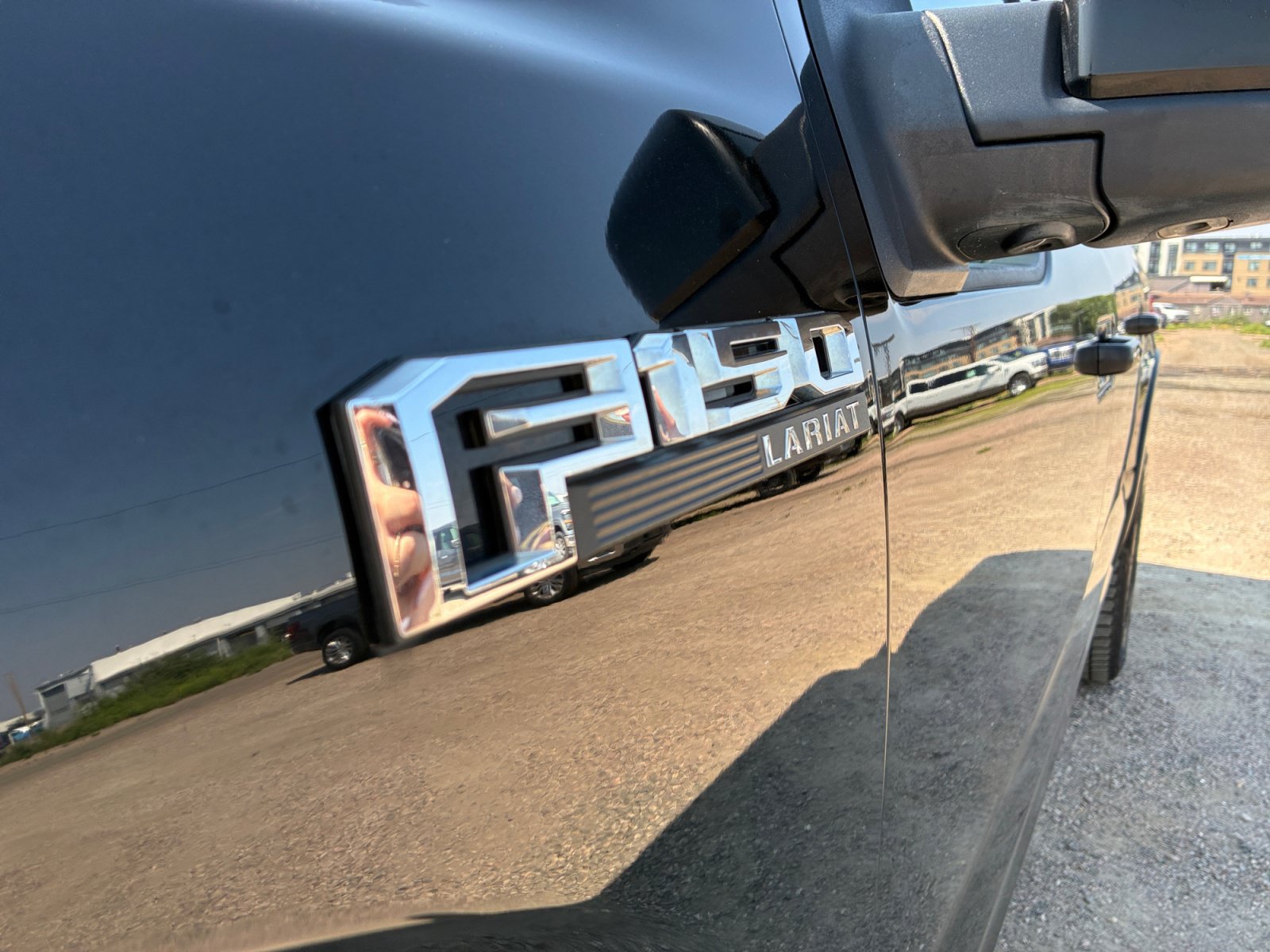 Certified 2018 Ford F150 Lariat w/ Equipment Group 502A Luxury AWD/4WD image 23