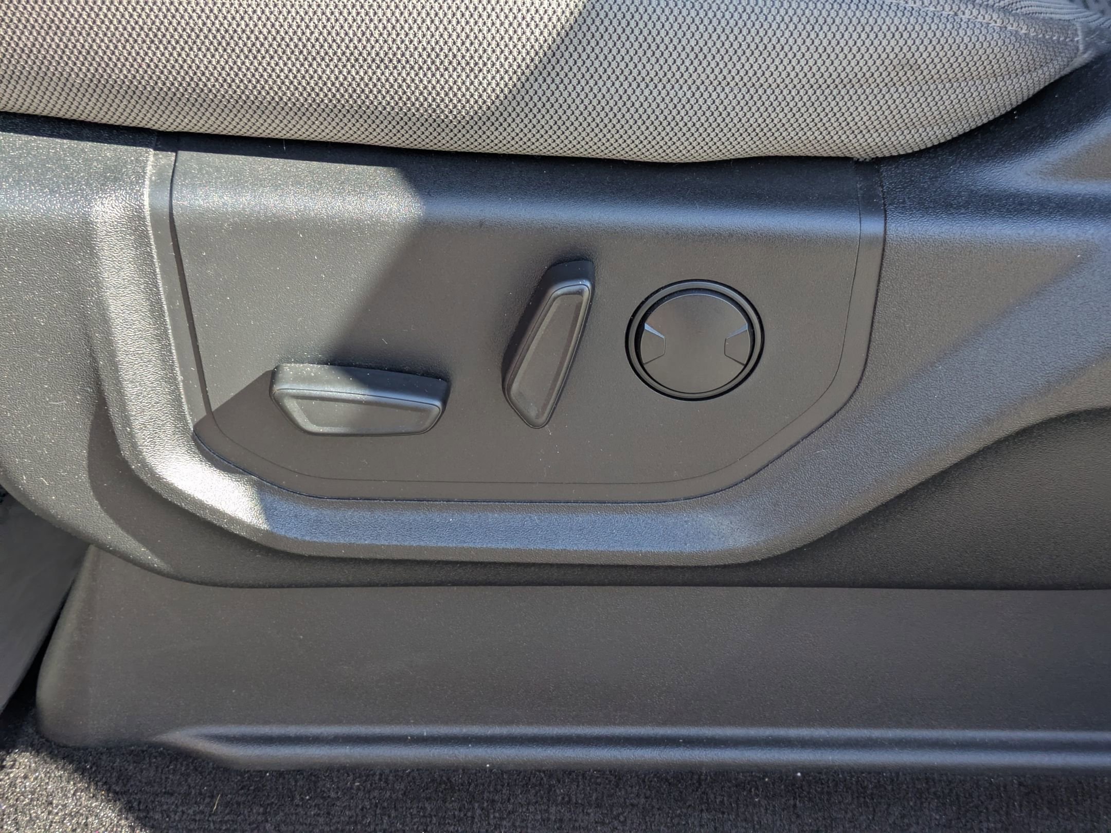 Certified 2019 Ford F150 XLT w/ Equipment Group 302A Luxury image 13