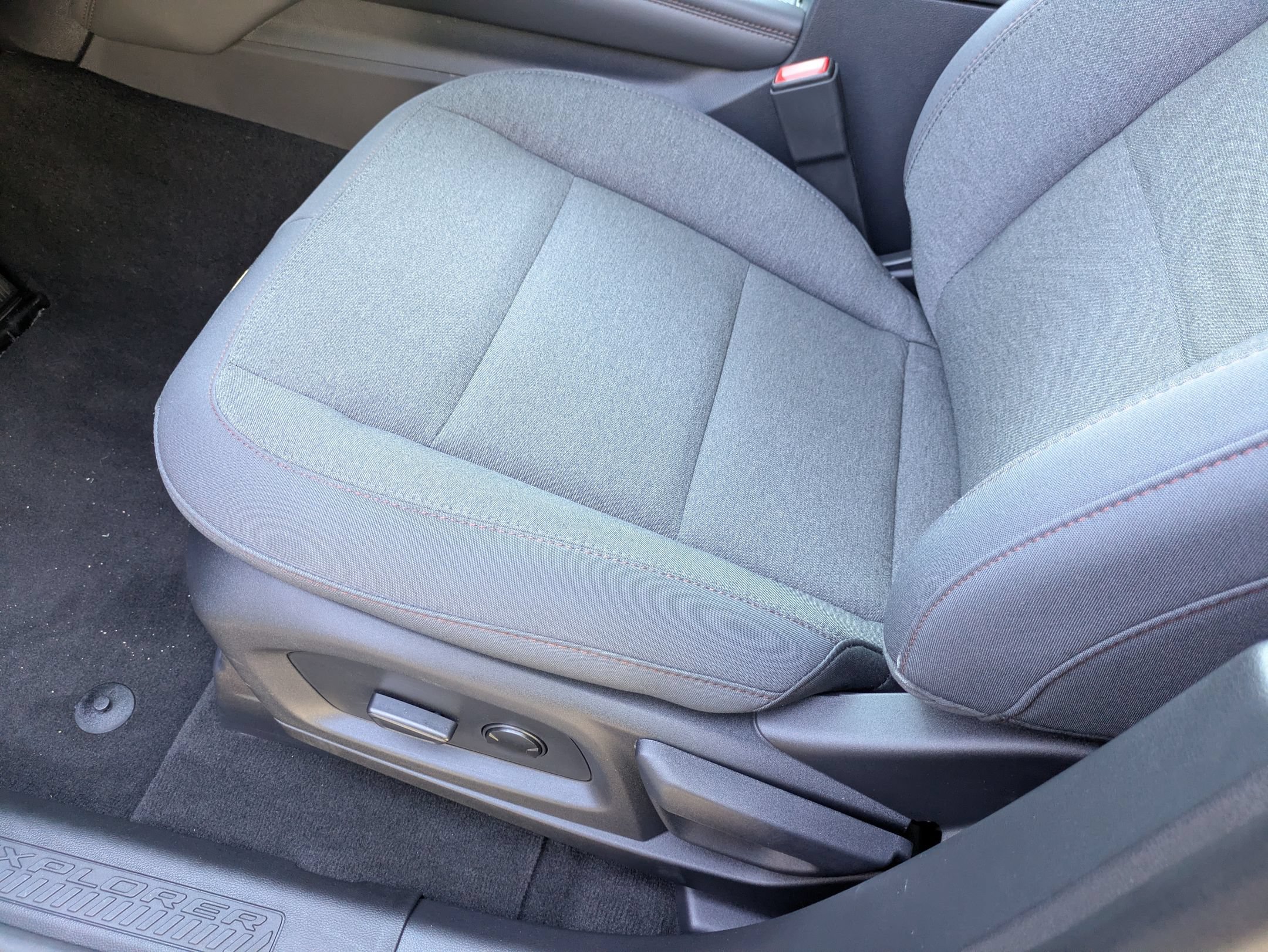 Certified 2026 Ford Explorer Active RWD image 13