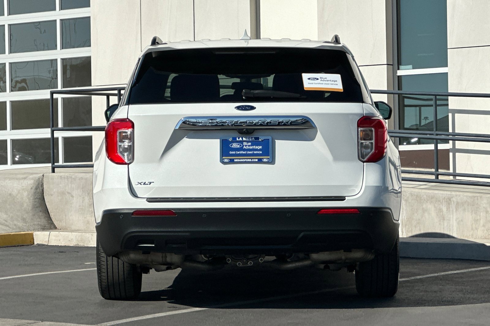 Certified 2022 Ford Explorer XLT image 4