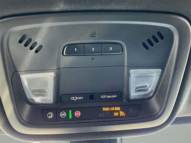 Used 2022 Chevrolet Traverse LT image 18