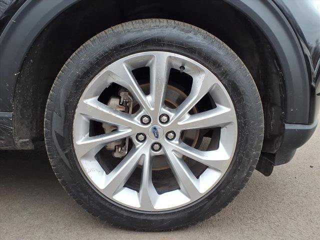 Certified 2023 Ford Explorer Platinum w/ Technology Package image 25