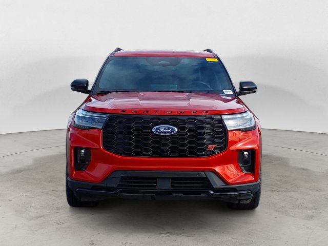 Certified 2025 Ford Explorer ST AWD/4WD image 2