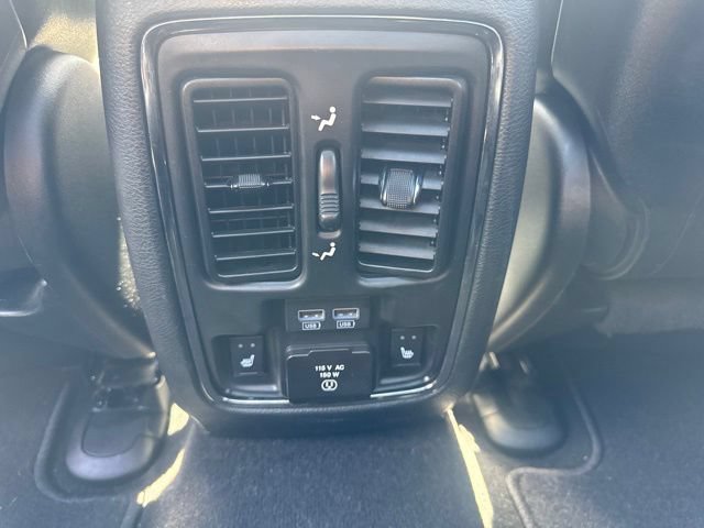 Used 2019 Jeep Grand Cherokee Limited w/ Luxury Group II AWD/4WD image 10