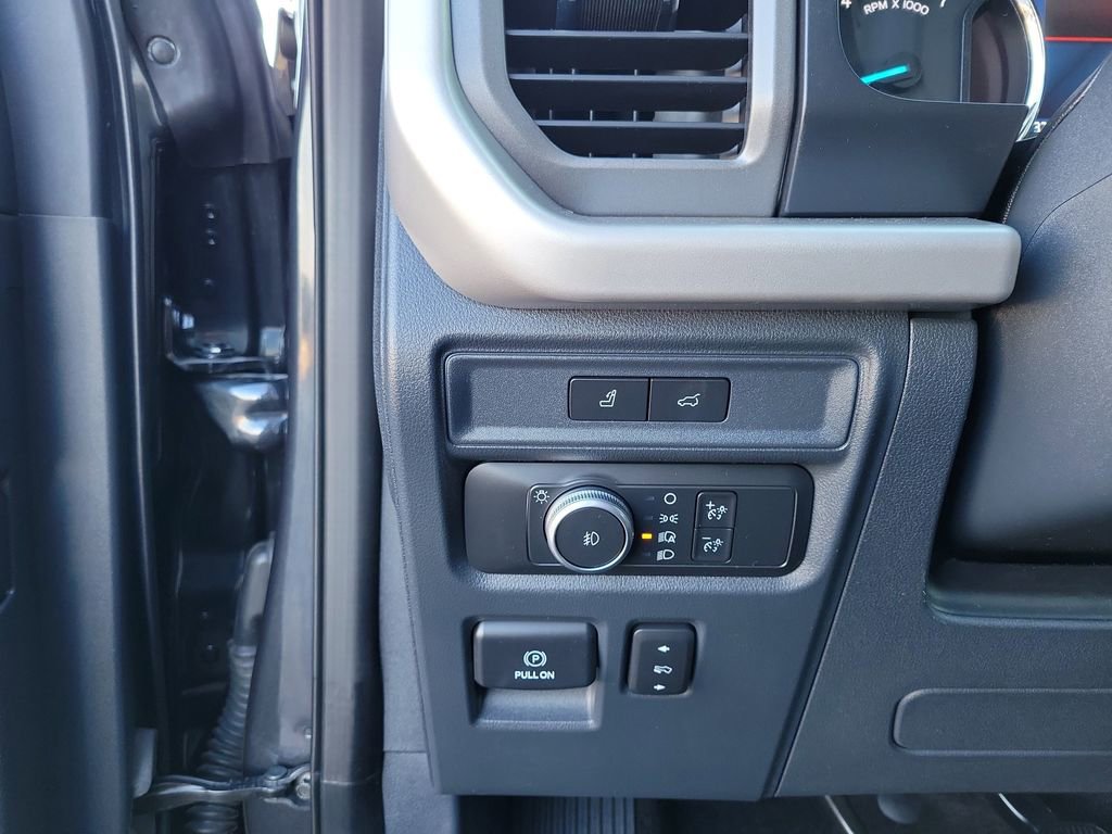 Certified 2022 Ford Expedition XLT image 21