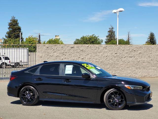 Used 2025 Honda Civic Sport image 3