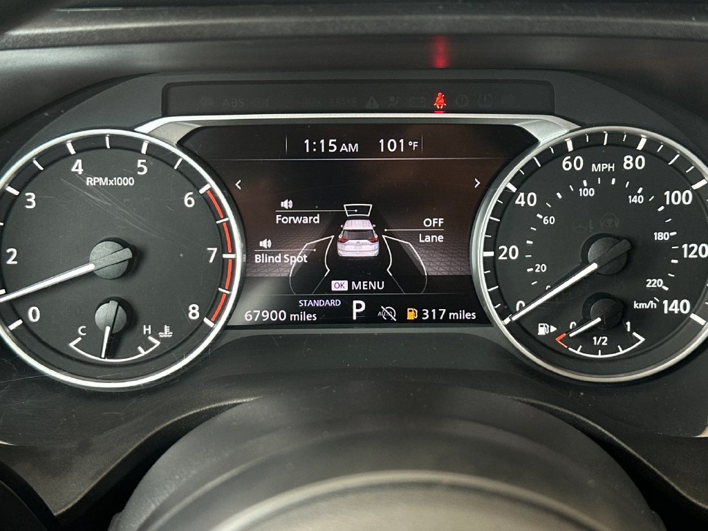 Used 2024 Nissan Rogue S FWD image 25