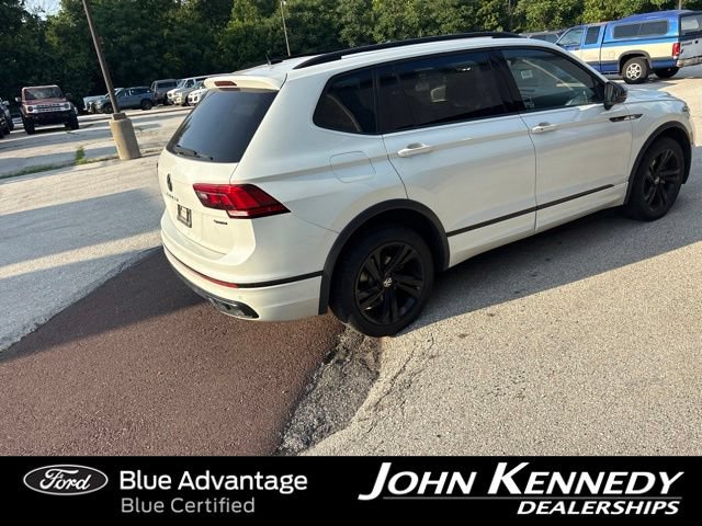 Used 2023 Volkswagen Tiguan SE R-Line AWD/4WD image 21