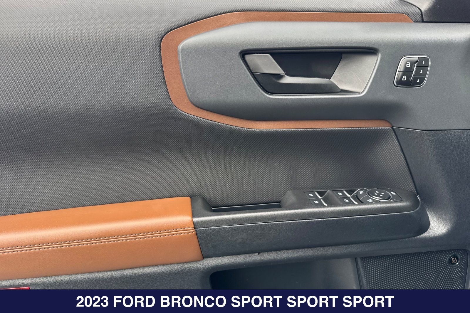 Certified 2023 Ford Bronco Sport Outer Banks w/ Tech Package AWD/4WD image 12
