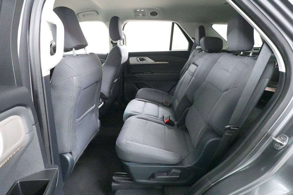 Certified 2025 Ford Explorer Active AWD/4WD image 29