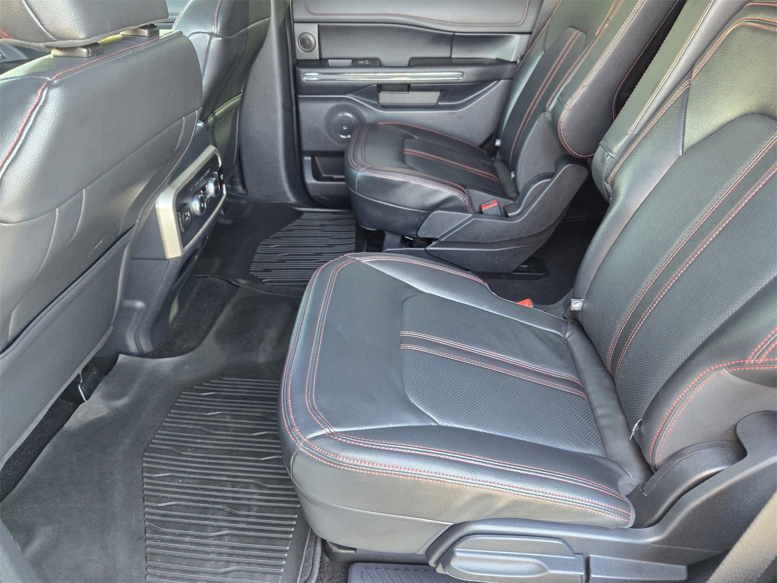 Certified 2022 Ford Expedition Limited image 29