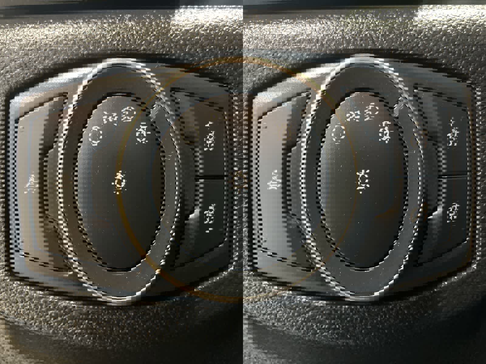 Certified 2019 Ford F150 Raptor w/ Equipment Group 802A Luxury image 19