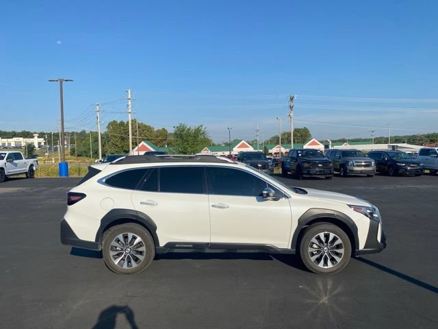 Used 2025 Subaru Outback Touring XT AWD/4WD image 7