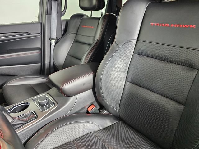 Used 2021 Jeep Grand Cherokee Trailhawk w/ Trailhawk Luxury Group AWD/4WD image 25