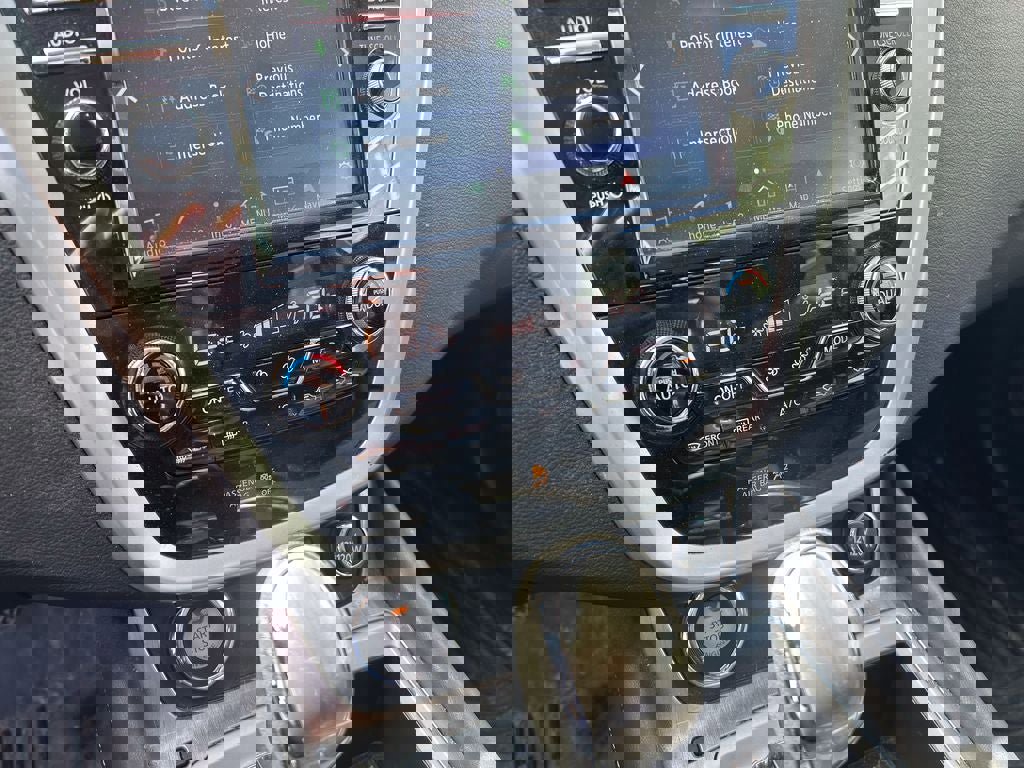 Used 2018 Nissan Murano SV w/ Premium Package image 24