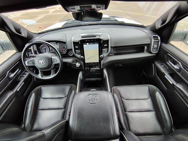 Used 2023 RAM 1500 Laramie AWD/4WD image 2