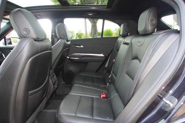 Used 2023 Cadillac XT4 Luxury w/ Cold Weather Package image 18