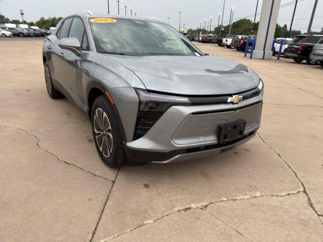 Used 2024 Chevrolet Blazer EV LT AWD/4WD image 6