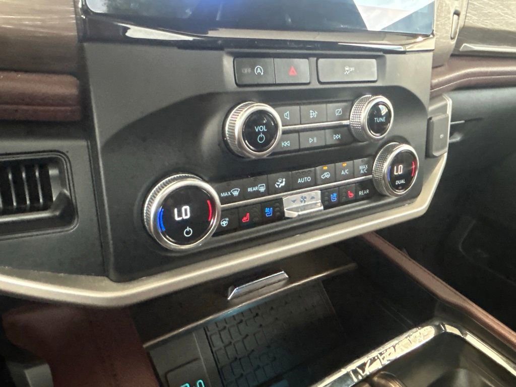 Certified 2024 Ford Expedition Limited image 37