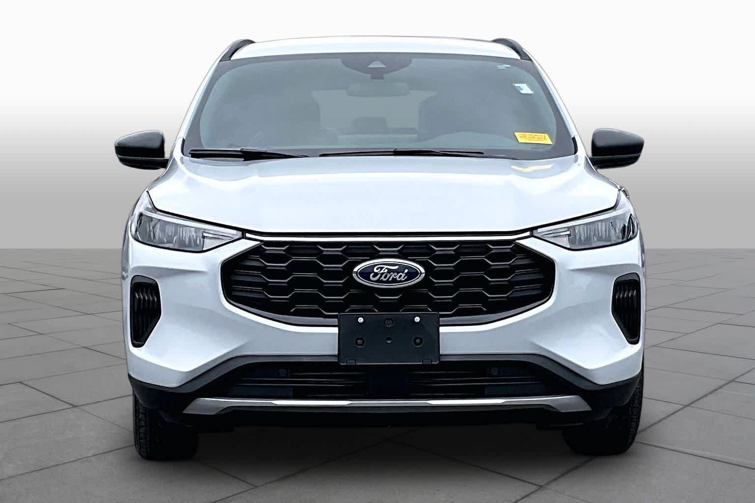 Certified 2025 Ford Escape ST-Line w/ Tech Pack #1 FWD image 4