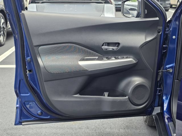 Used 2018 Nissan Kicks SV FWD image 14