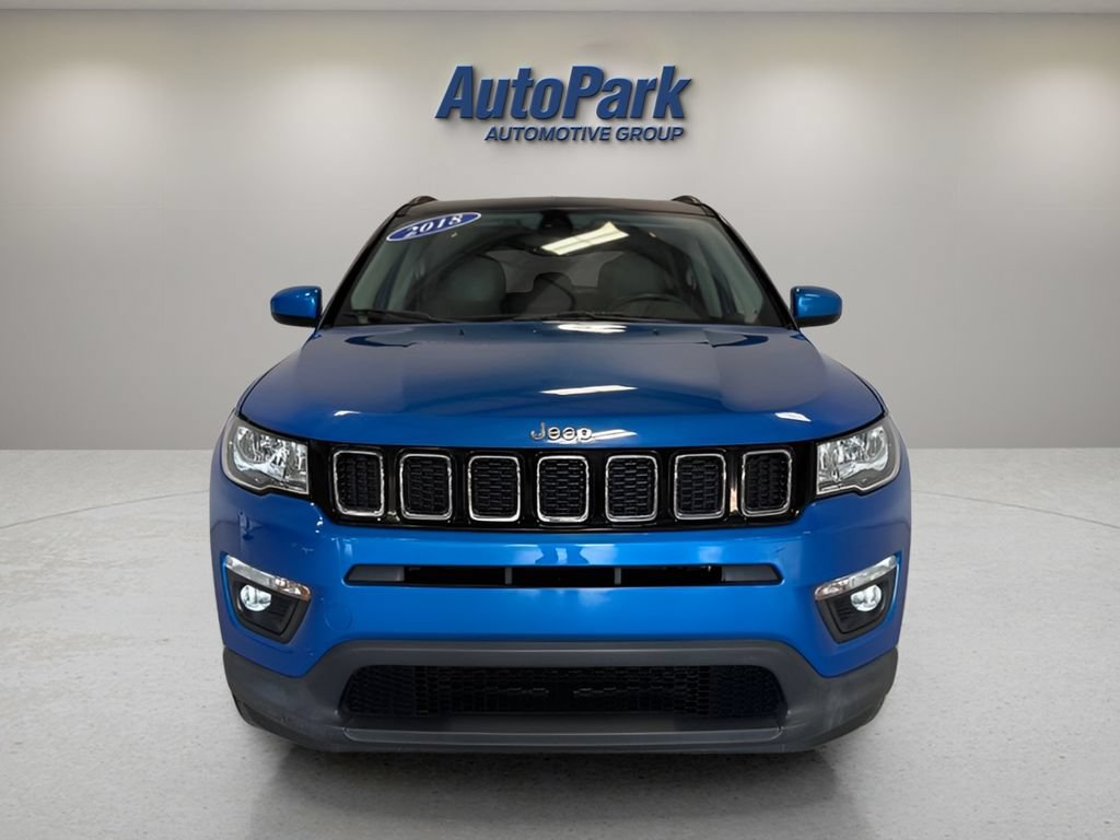 Used 2018 Jeep Compass Latitude w/ Popular Equipment Group AWD/4WD image 2