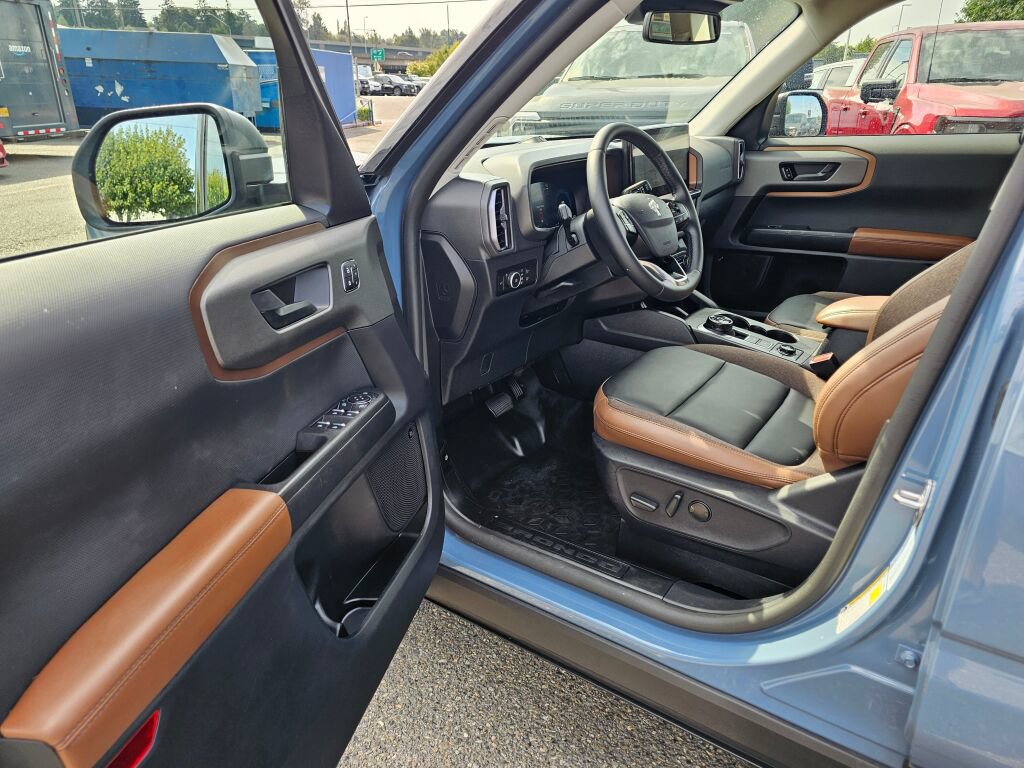 Certified 2025 Ford Bronco Sport Outer Banks w/ Sasquatch Outer Banks Package AWD/4WD image 21