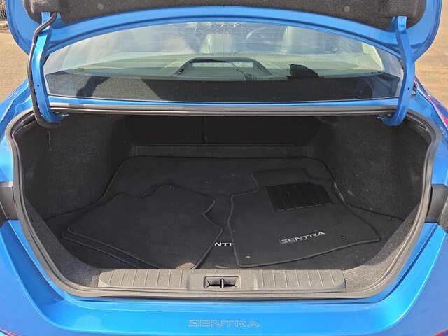Used 2022 Nissan Sentra SR w/ SR Premium Package FWD image 13