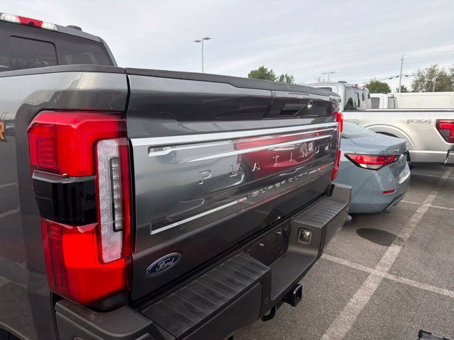 Certified 2024 Ford F350 Platinum w/ Tremor Off-Road Package AWD/4WD image 13
