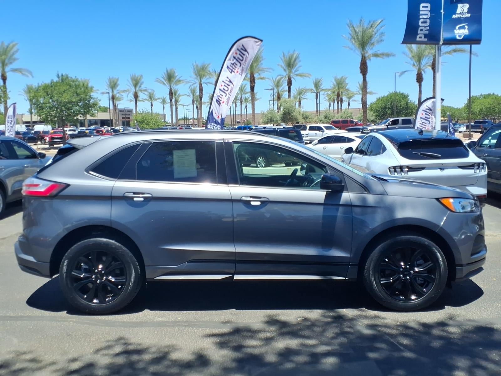 Certified 2022 Ford Edge SE w/ Black Appearance Package AWD/4WD image 3