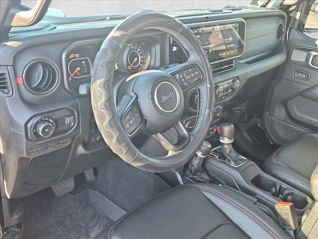 Used 2026 Jeep Wrangler Unlimited Rubicon AWD/4WD image 10