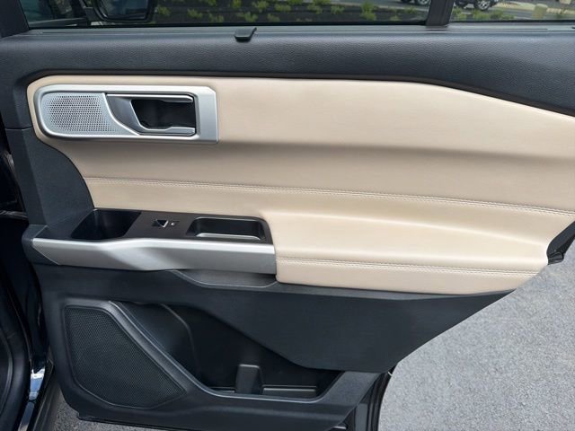 Certified 2022 Ford Explorer Limited w/ Limited Technology Package AWD/4WD image 42