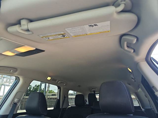 Used 2025 Nissan Pathfinder SV AWD/4WD image 28