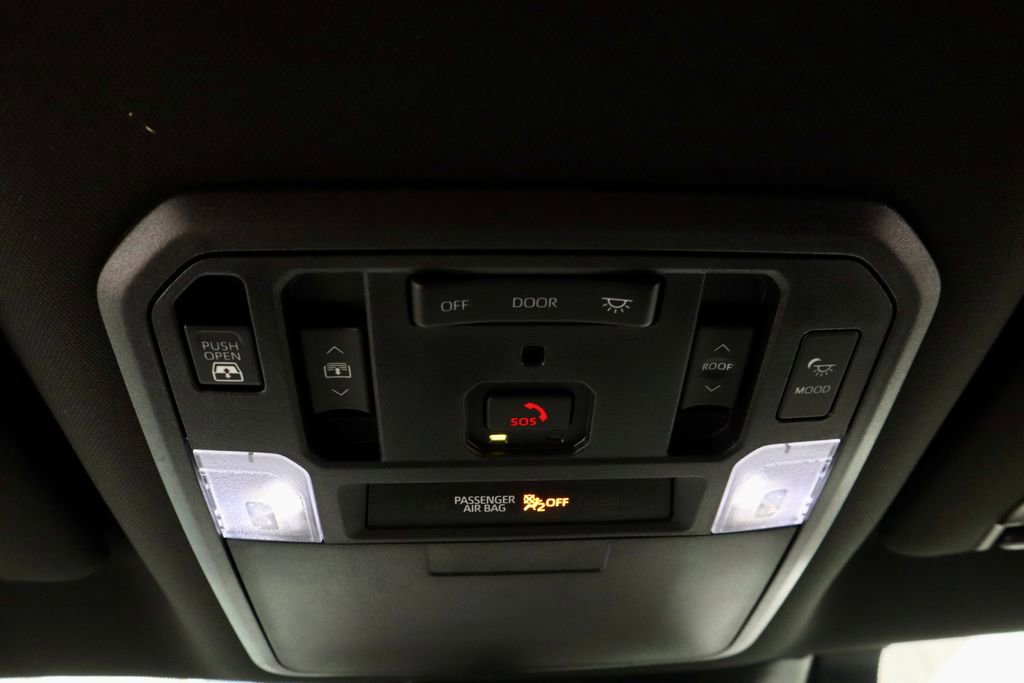 Used 2024 Toyota Tundra Platinum AWD/4WD image 36