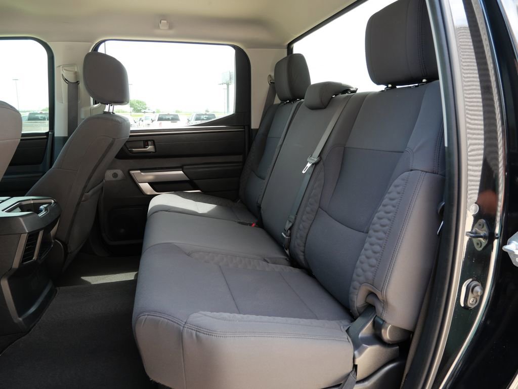 Used 2022 Toyota Tundra SR5 AWD/4WD image 17