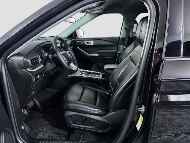 Certified 2023 Ford Explorer XLT w/ Equipment Group 202A AWD/4WD image 20