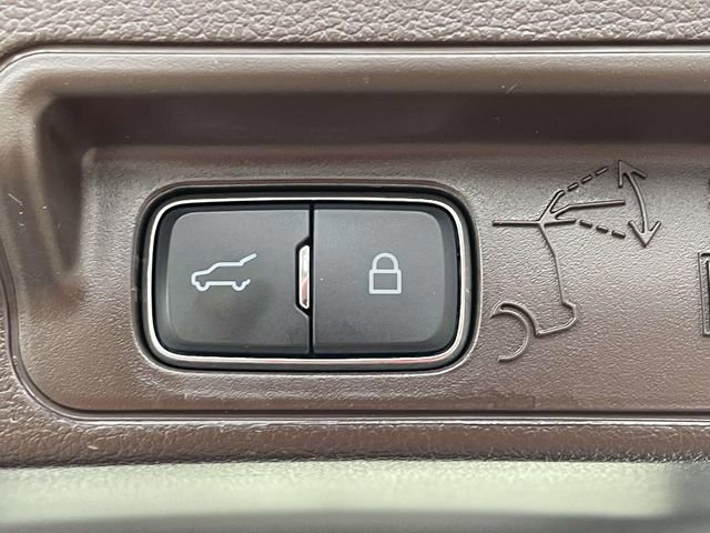 Certified 2022 Ford Explorer King Ranch w/ Class IV Trailer Tow Package image 10