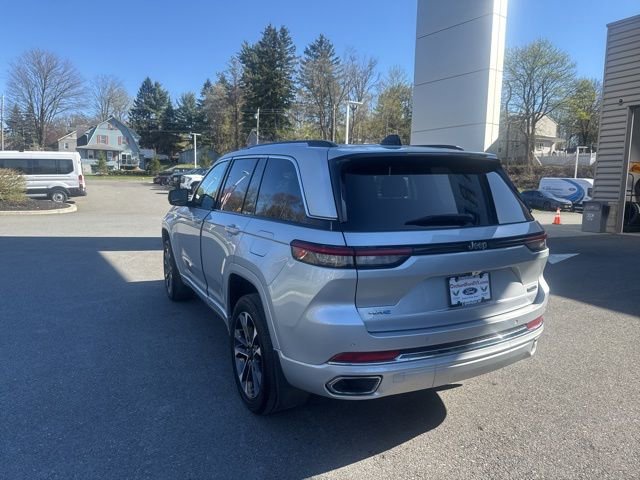 Used 2023 Jeep Grand Cherokee Overland AWD/4WD image 9