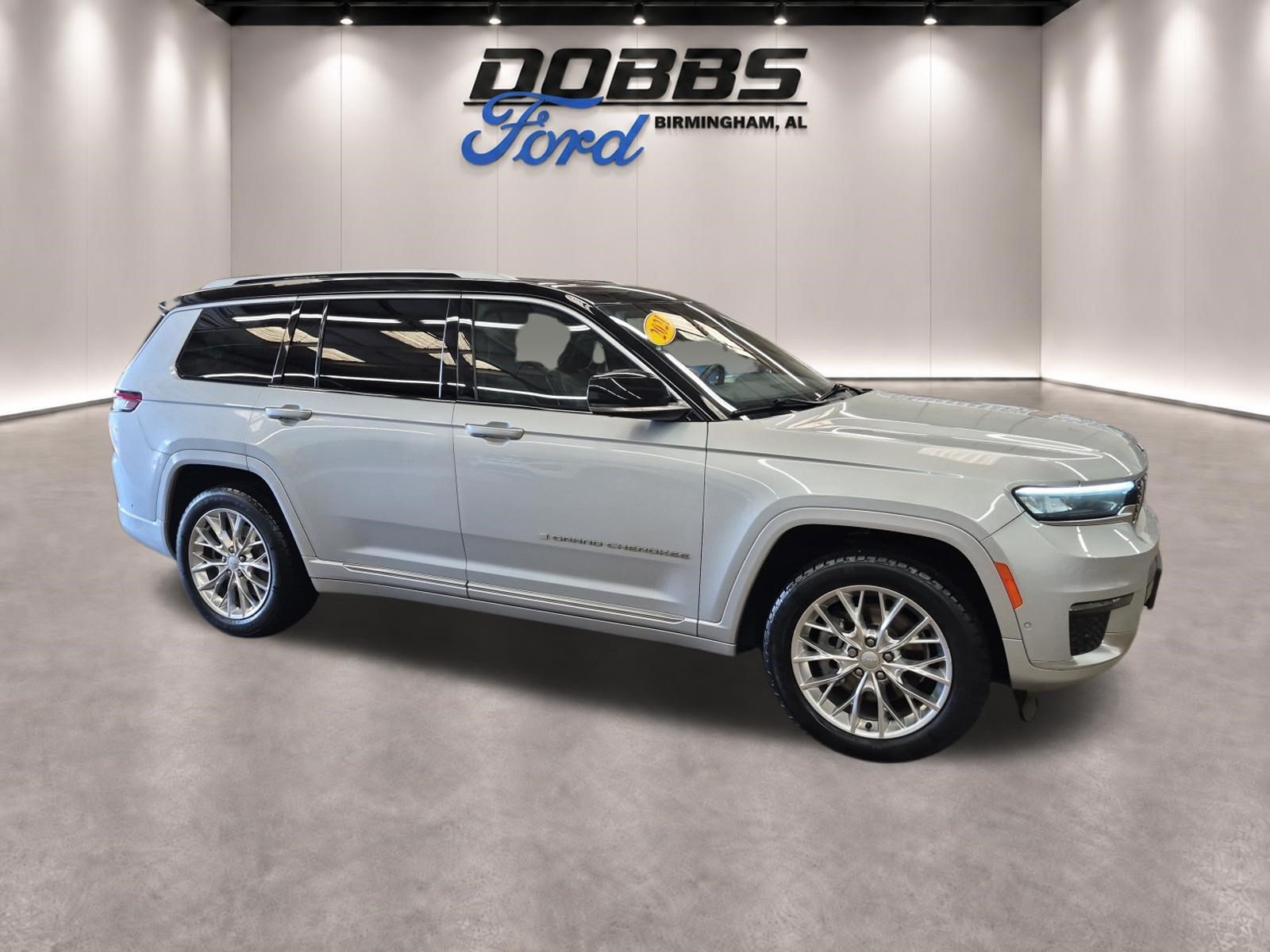 Used 2021 Jeep Grand Cherokee L Summit w/ Luxury Tech Group V AWD/4WD image 1