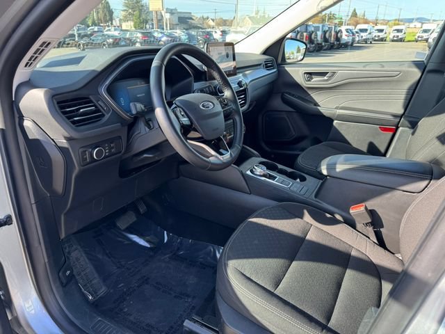 Certified 2024 Ford Escape Active AWD/4WD image 25