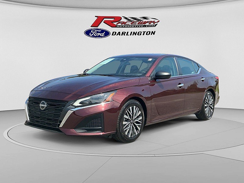Used 2025 Nissan Altima 2.5 SV