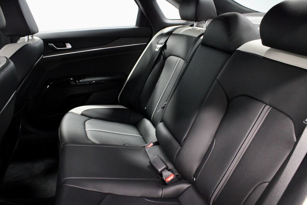 Used 2025 Kia K5 GT-Line w/ GT-Line Premium Package FWD image 22