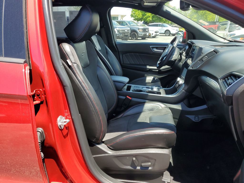 Certified 2023 Ford Edge ST w/ Equipment Group 401A AWD/4WD image 17