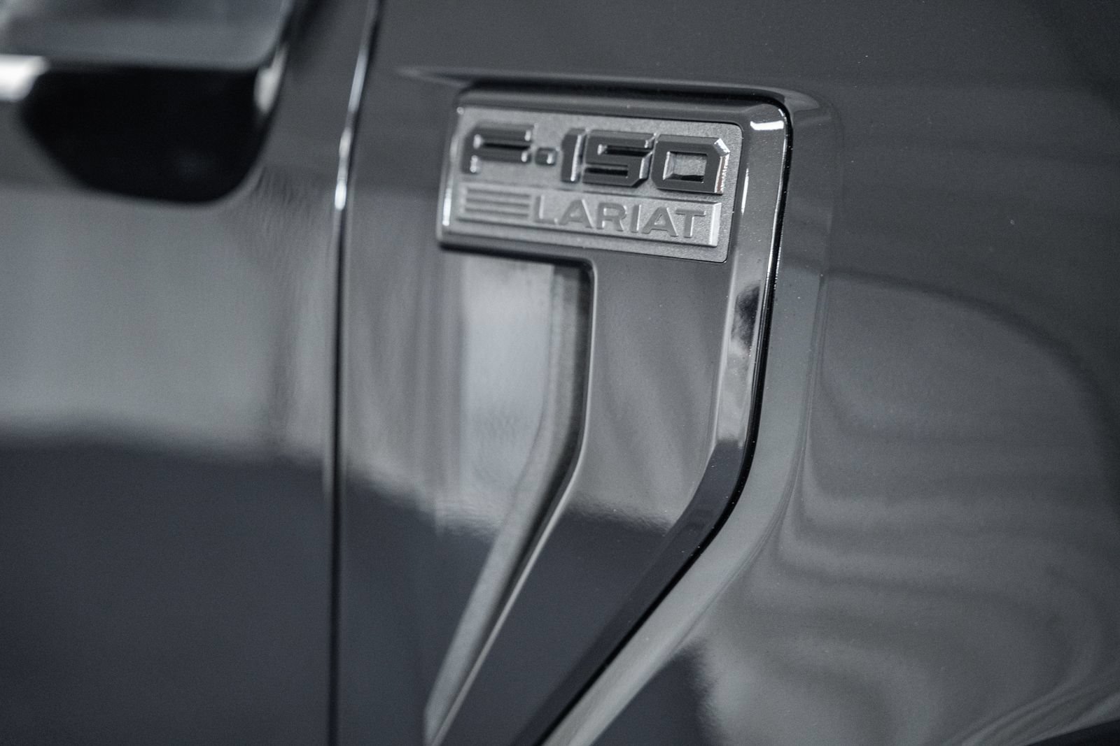 Certified 2024 Ford F150 Lariat AWD/4WD image 15